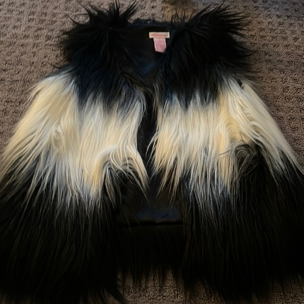 KIDS DESIGN HISTORY FUR VEST